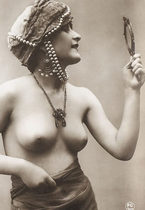 Vintage Erotica and Photo Image Galleries of Classic Women Nude in the 1920'...